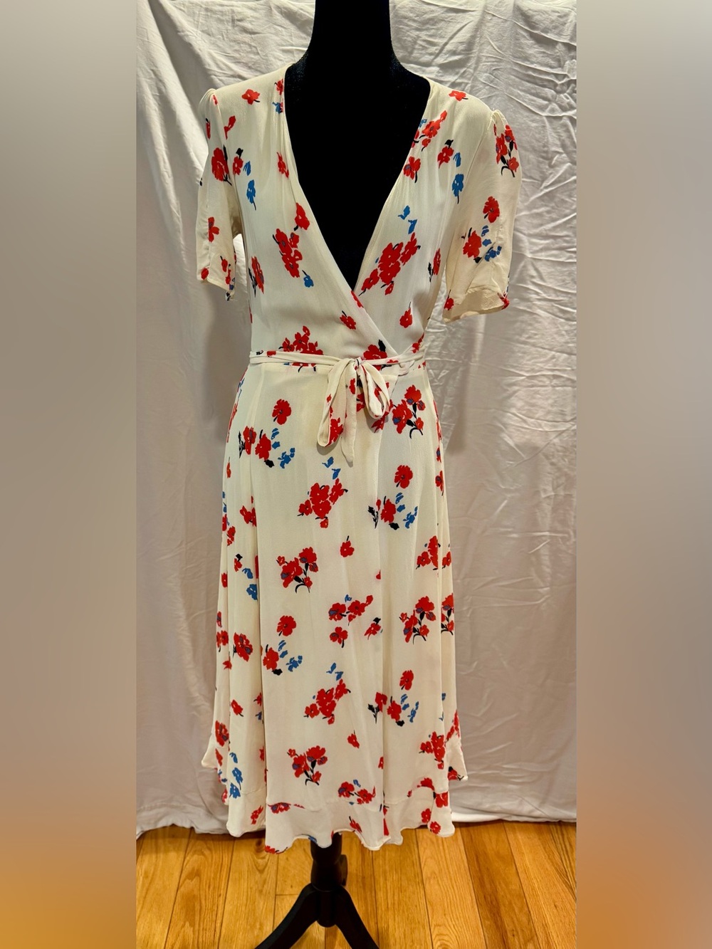 Reformation Napa Wrap Midi Dress - Picture 2 of 10